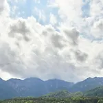 Jeff's - With A Mountain View