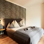 Jeff's - With A Mountain View Bad Goisern