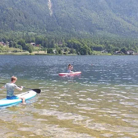 Jeff's - With A Mountain View Couette-café Bad Goisern