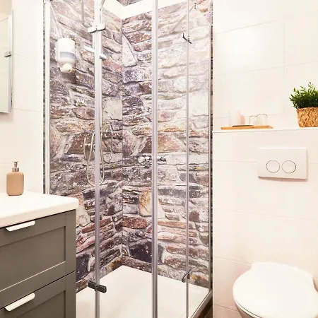 Jeff's - With A Mountain View